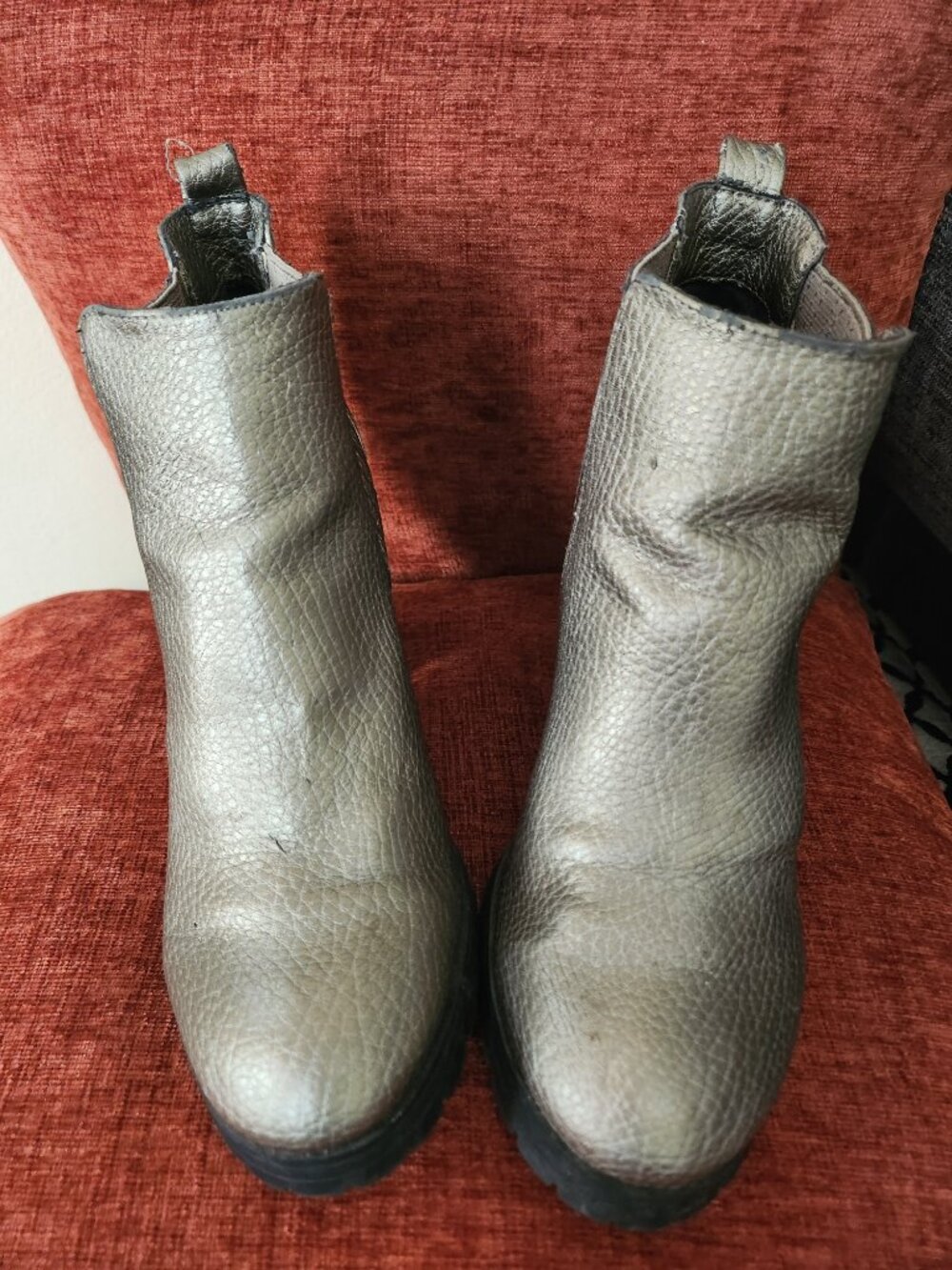 Sam & Libby Gold Ankle Boots – Size 8.5